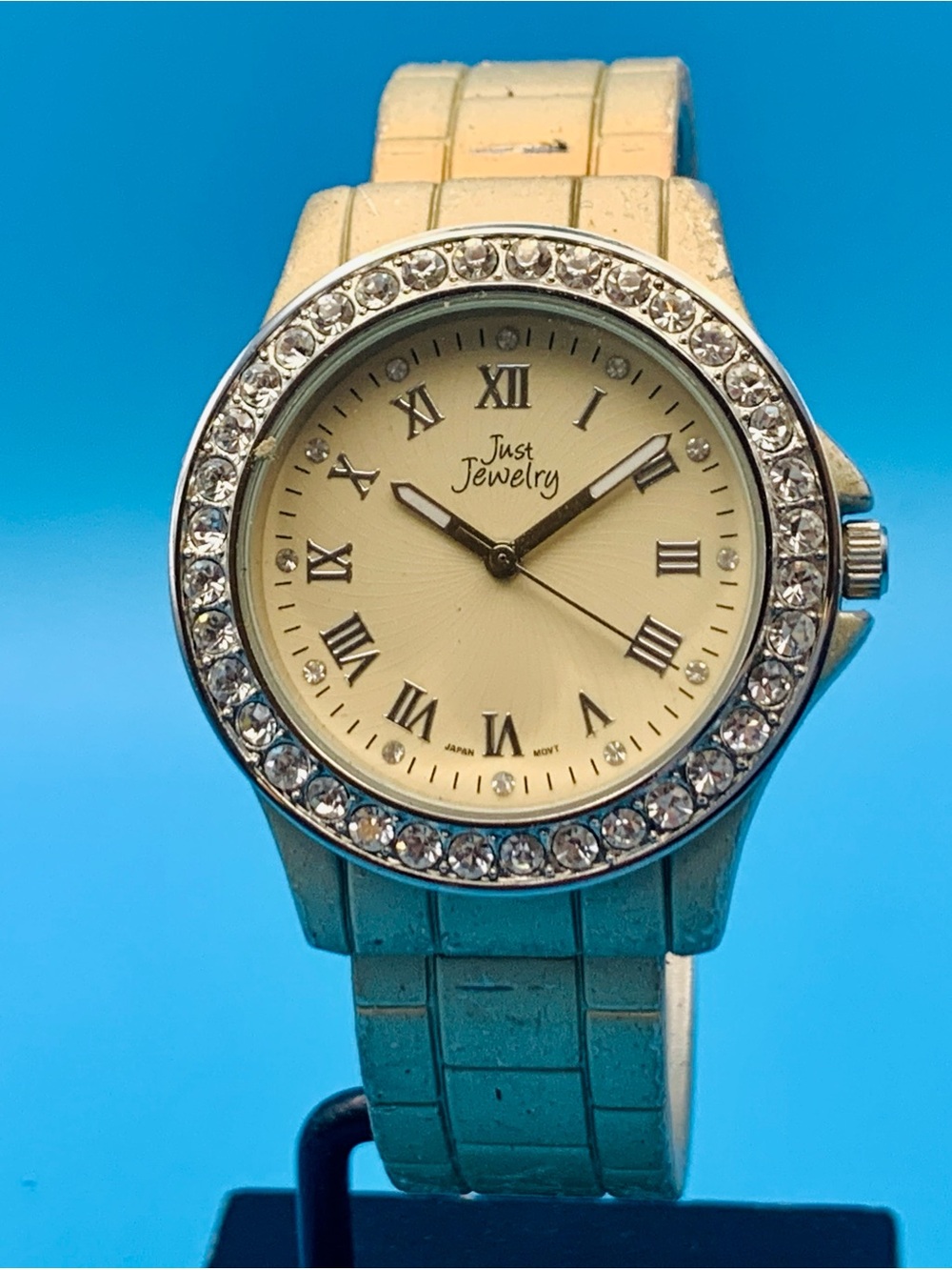 JUST JEWELRY Women’s Fashion Expand Bangle Wristwatch Crystals Works New Battery